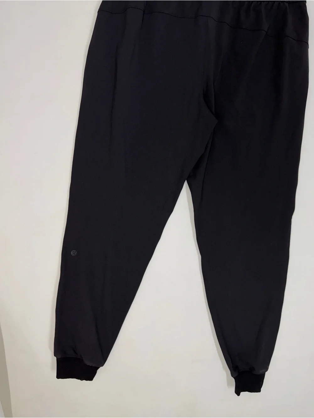 Lululemon Womens On the Fly Jogger Pants Woven Black Size 12 Active Performance